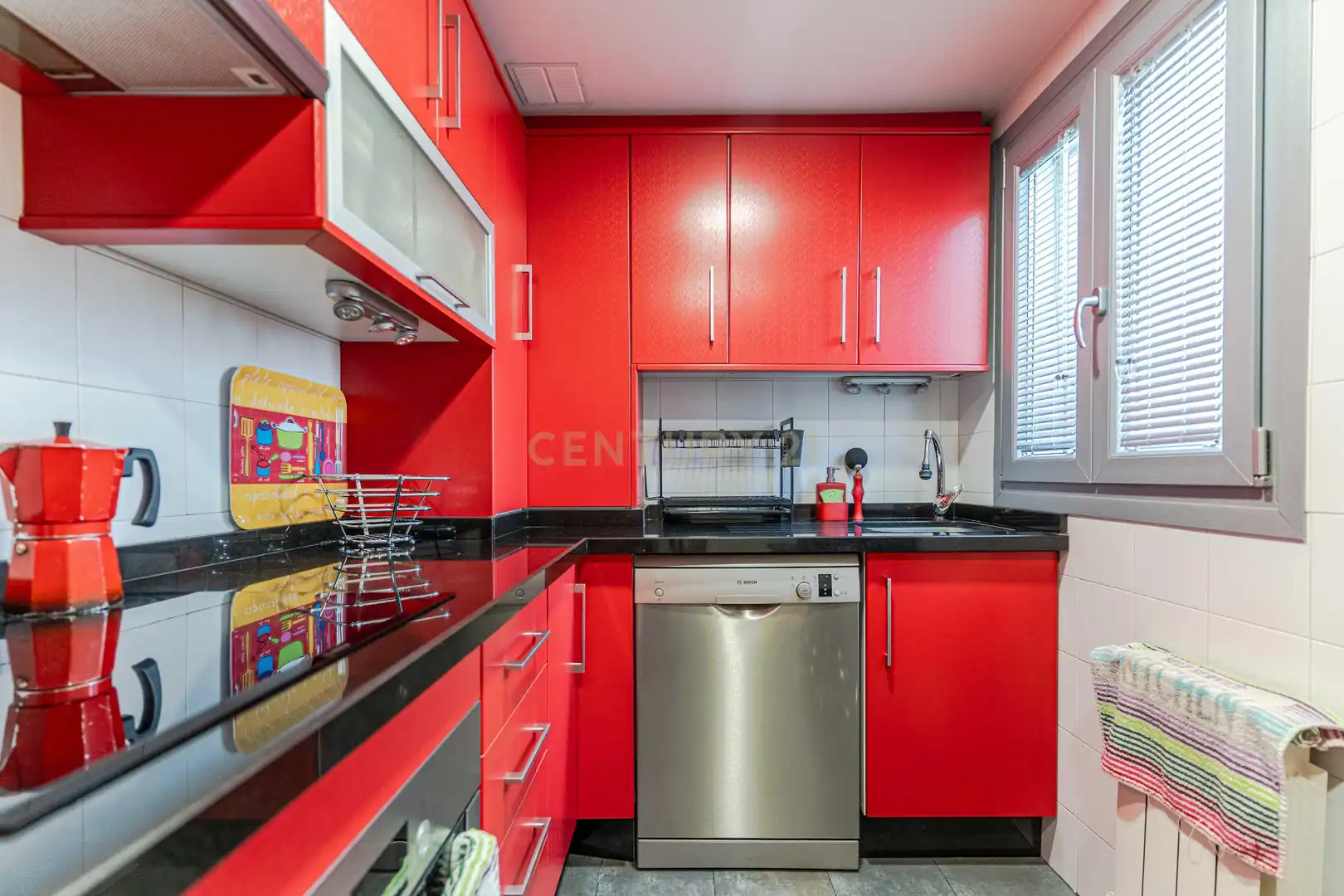 Kitchen of Flat for sale in Granada  with Air Conditioner