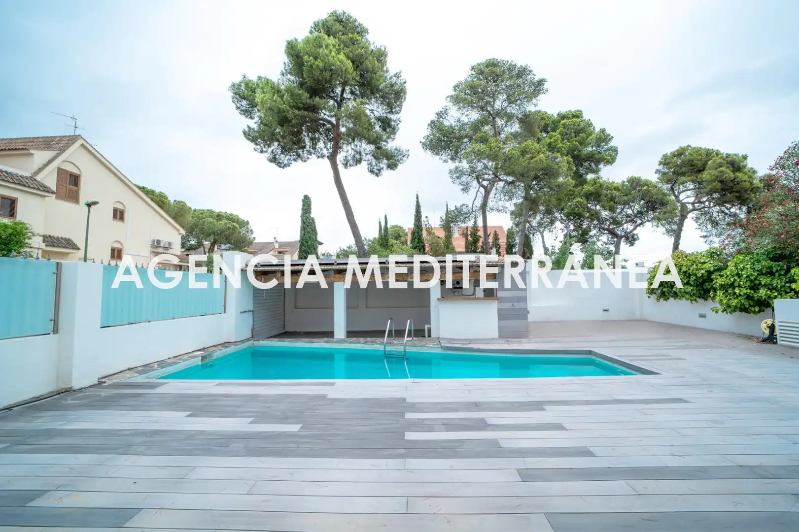 Detached house with pool for sale in Rocafort