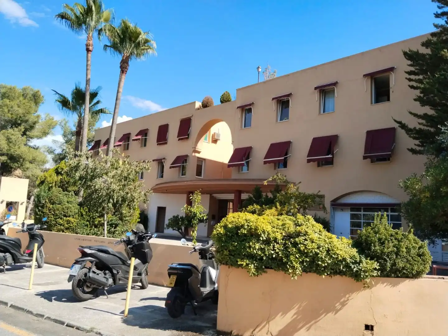 Außenansicht von Wohnung zur Miete in  Granada Capital mit Klimaanlage