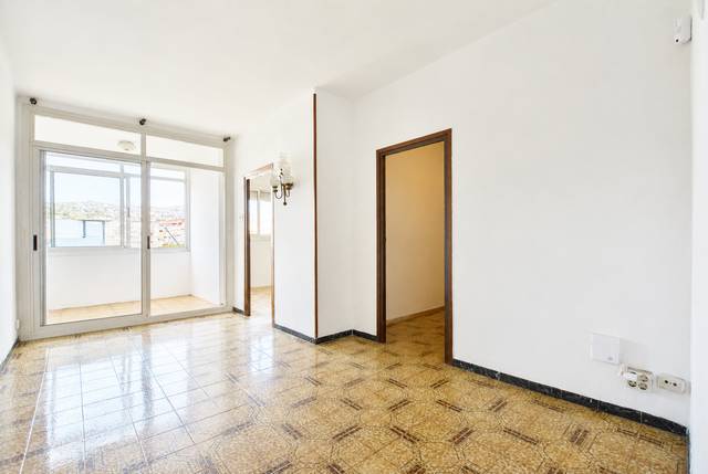 Piso en Venta en Lorenzo Serra en Riu Nord
