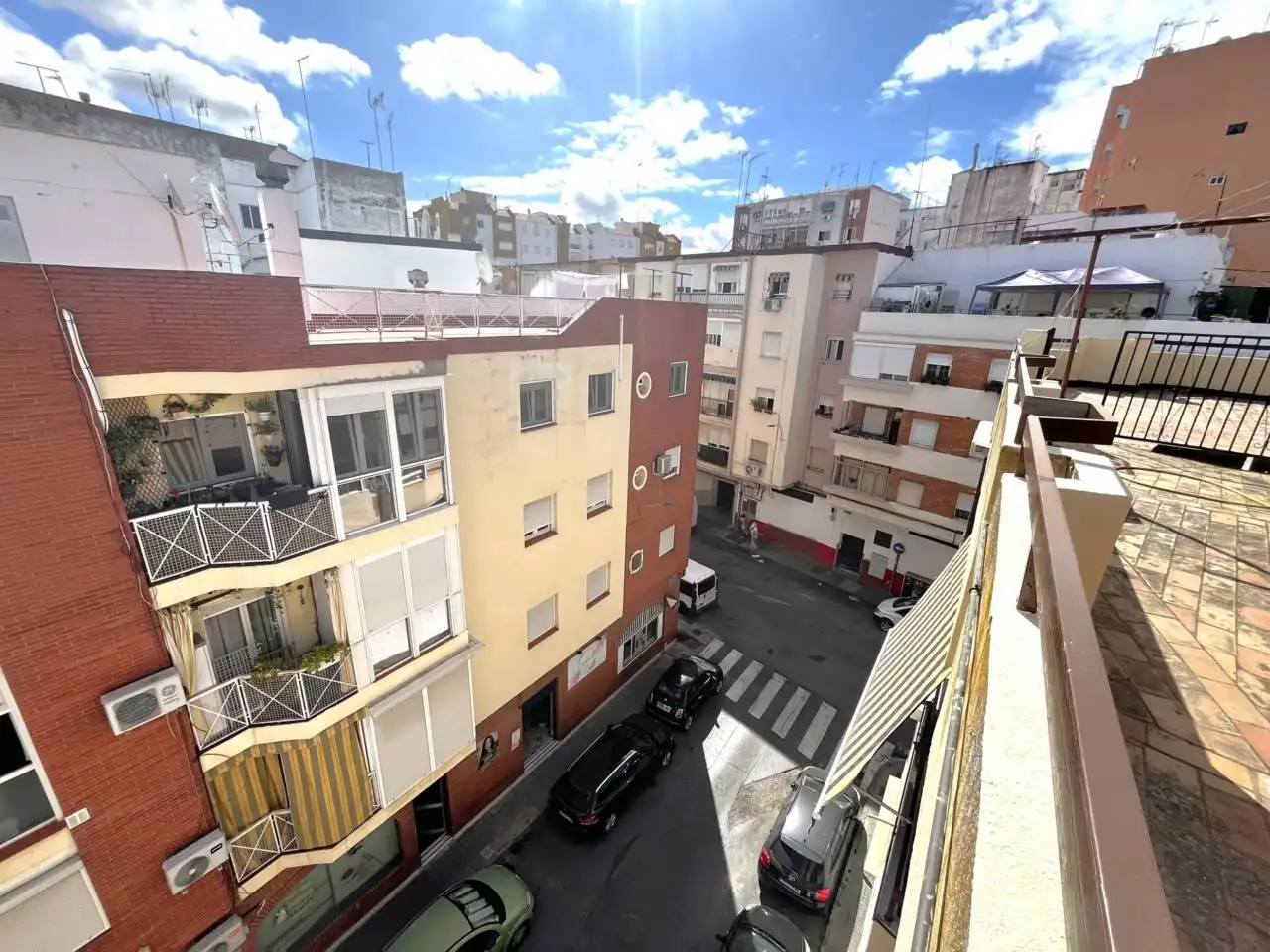 Vista exterior de Àtic en venda en Huelva amb Terrassa i Traster