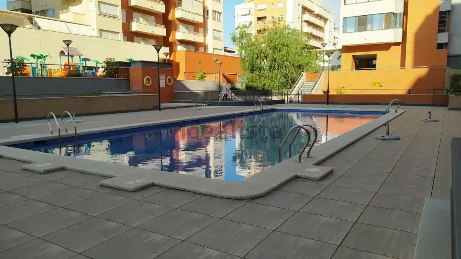 Swimming pool of Flat for sale in Elche / Elx  with Air Conditioner, Furnished and Community pool