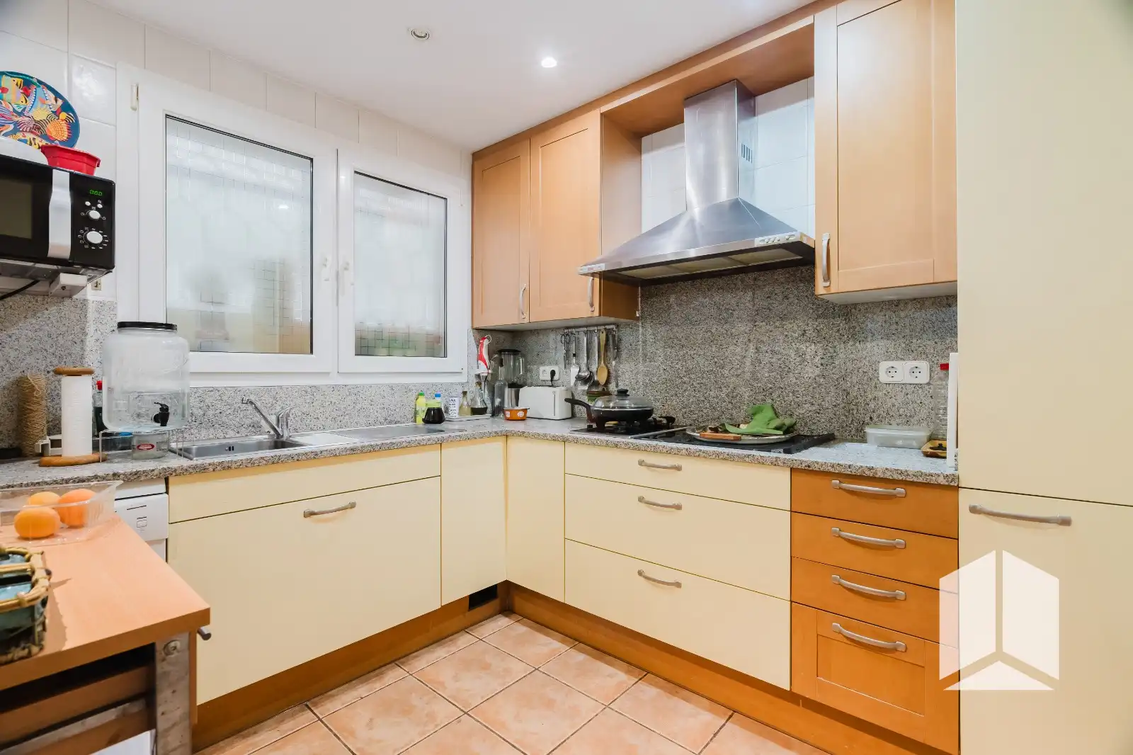 Cocina de Casa o chalet en venta en Castelldefels con Terraza y Piscina