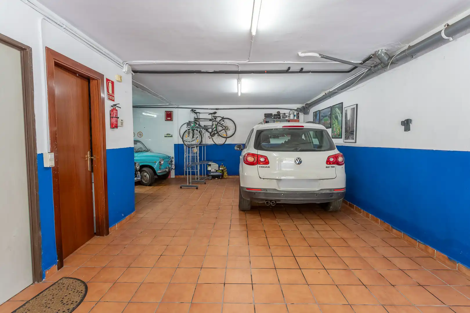 Parking de Casa o chalet en venta en Gavà con Calefacción, Piscina y Horno