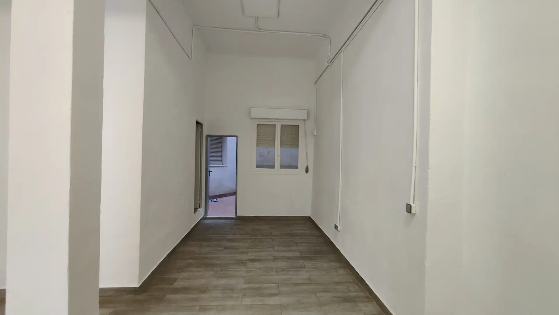 Local comercial en alquiler en Plaza de Toros - Avenida Chapí - Trinquete, imagen 4