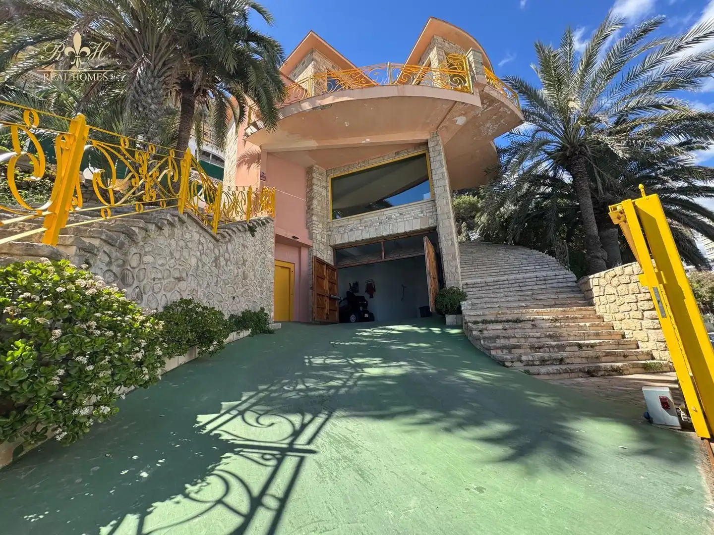 Exterior view of Houses for sale in Benidorm  with Air Conditioner and Terrace