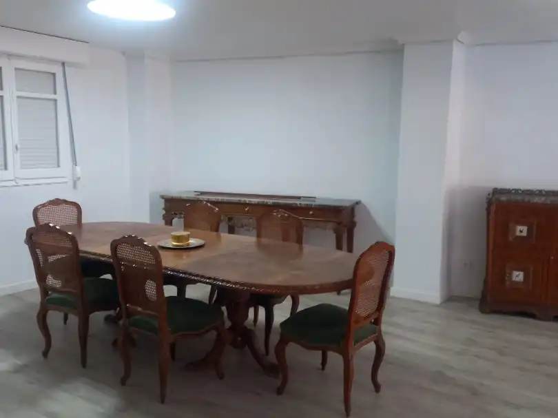 Esszimmer von Wohnung zur Miete in Centro