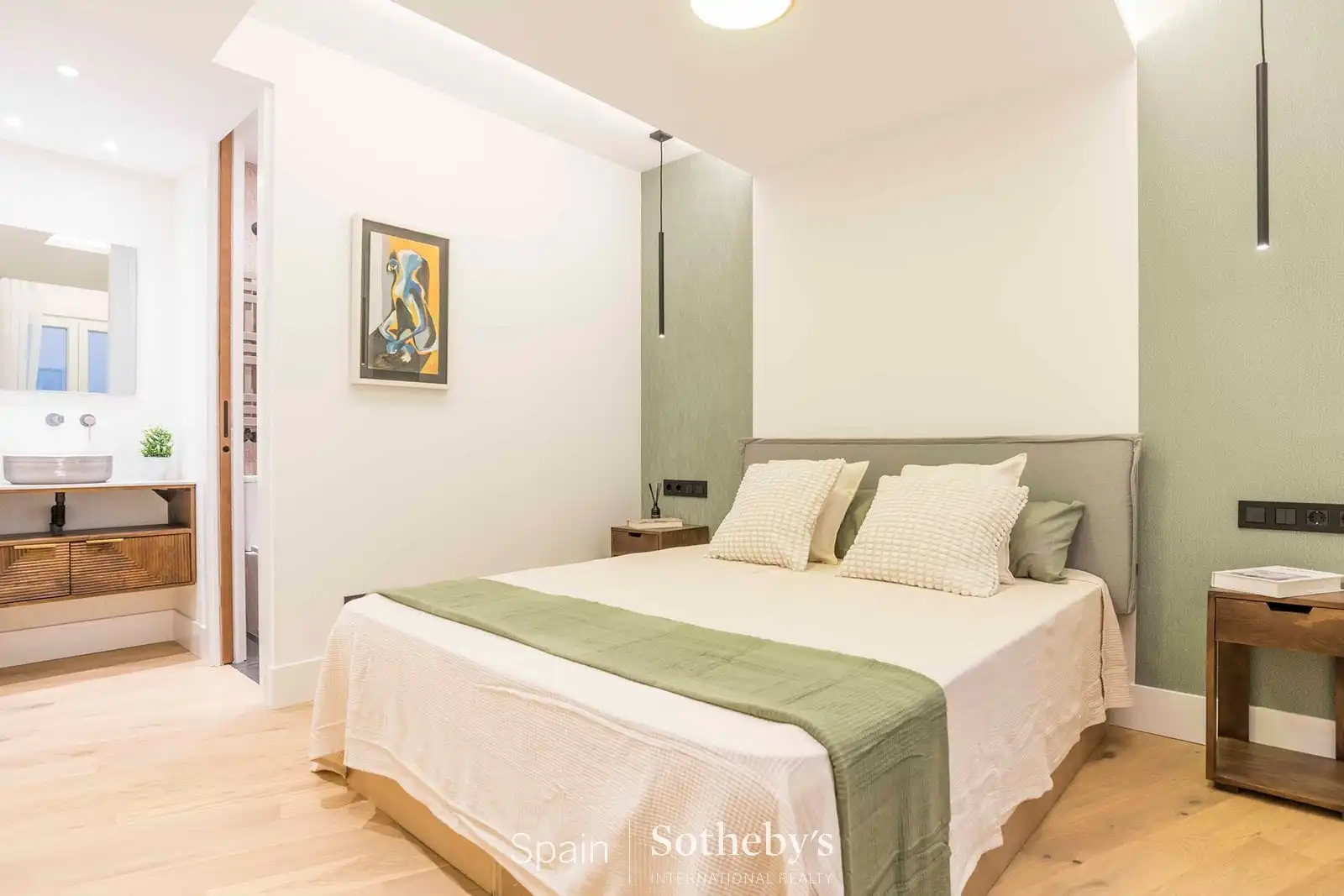 Bedroom of Apartments for sale in Madrid  with Air Conditioner