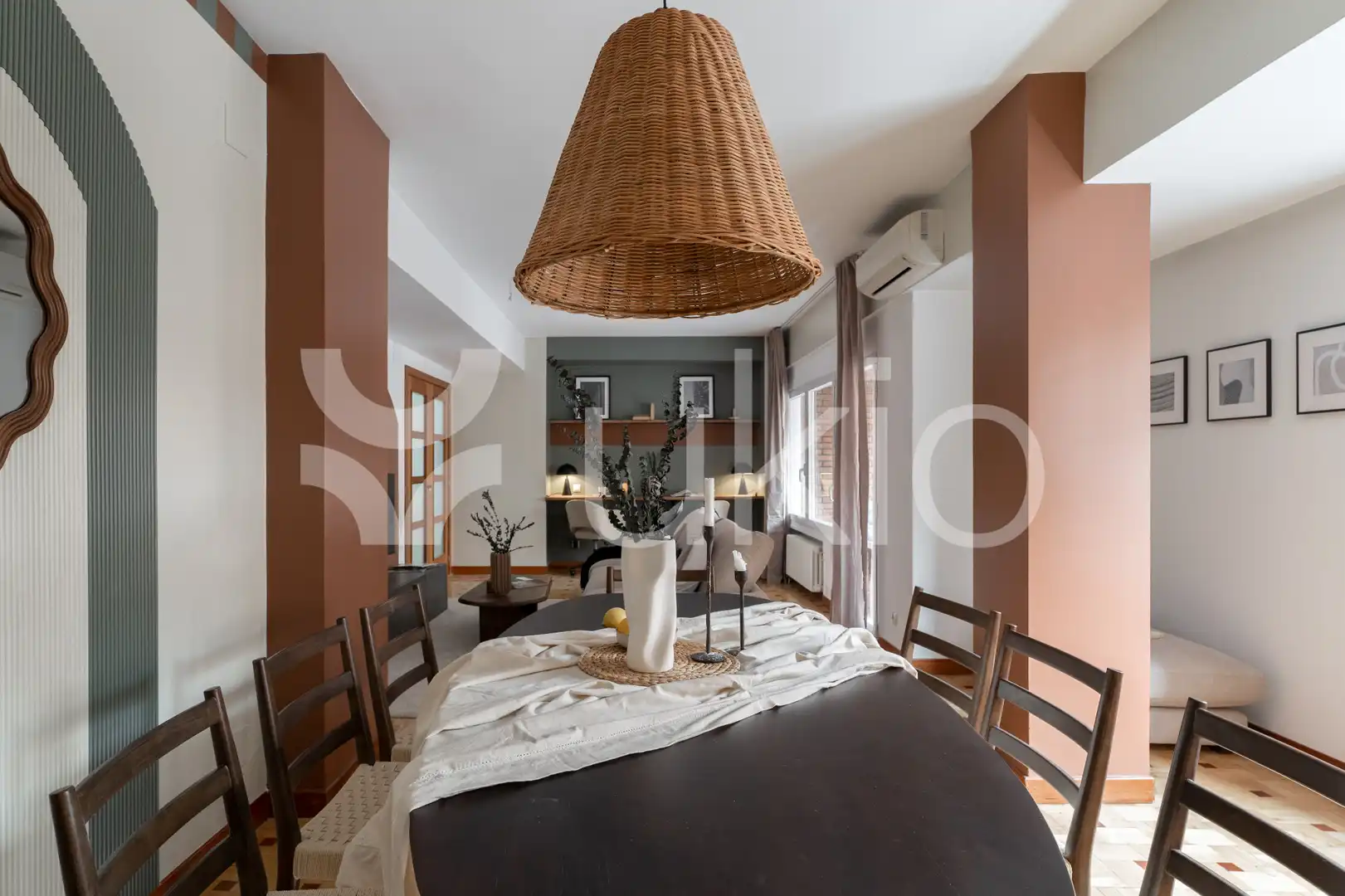 Menjador de Apartament de lloguer en Madrid amb Aire condicionat, Calefacció i Terrassa
