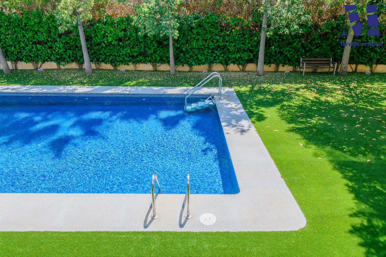 Swimming pool of Flat for rent in Castelldefels  with Air Conditioner, Heating and Parquet flooring