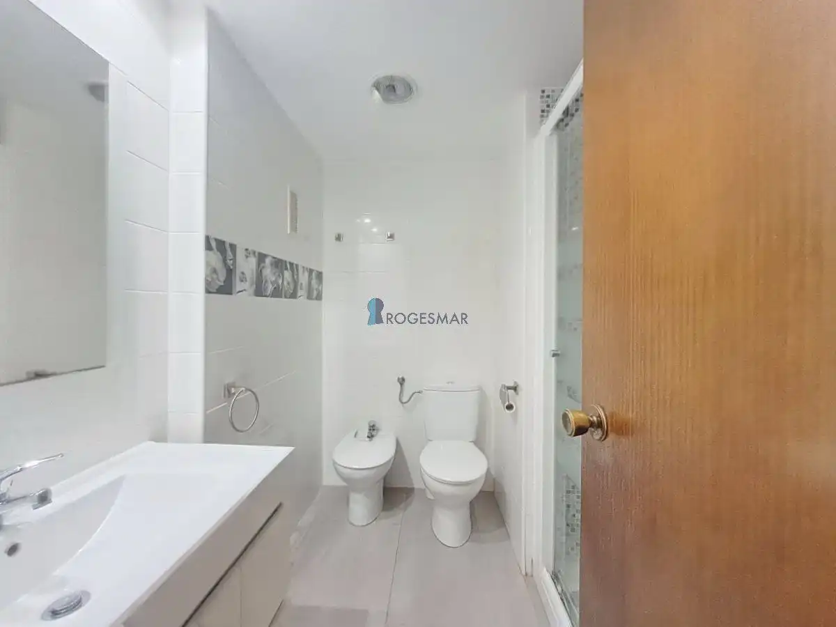 Badezimmer von Wohnungen zum Verkauf in Benicasim / Benicàssim mit Klimaanlage, Terrasse und Gemeinschaftspool