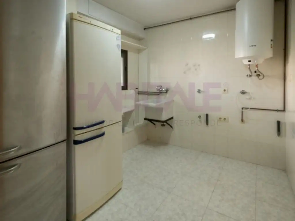 Kitchen of Houses for sale in Chiva  with Air Conditioner, Heating and Furnished