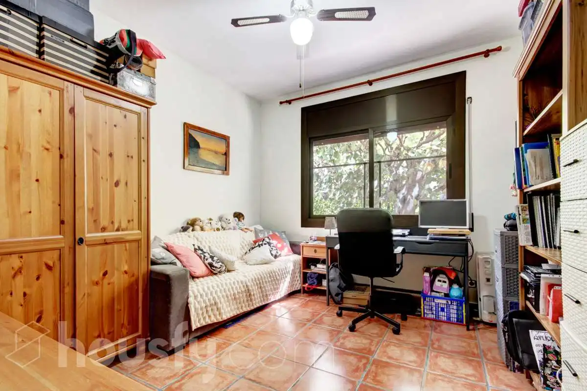 Casa con piscina en venta en Avinguda de Corbera ., imagen 15