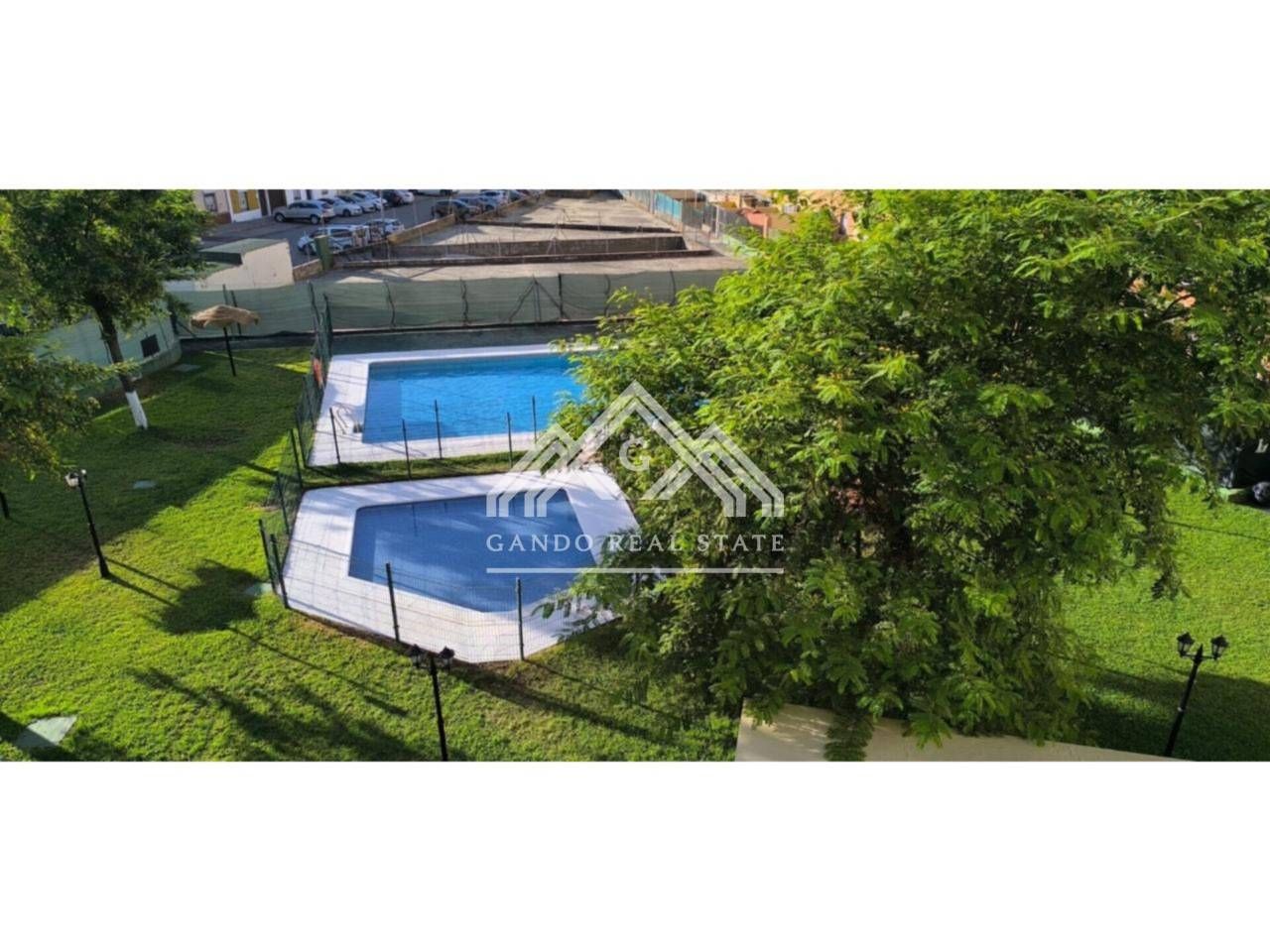 Swimming pool of Flat to rent in Dos Hermanas  with Air Conditioner, Terrace and Community pool