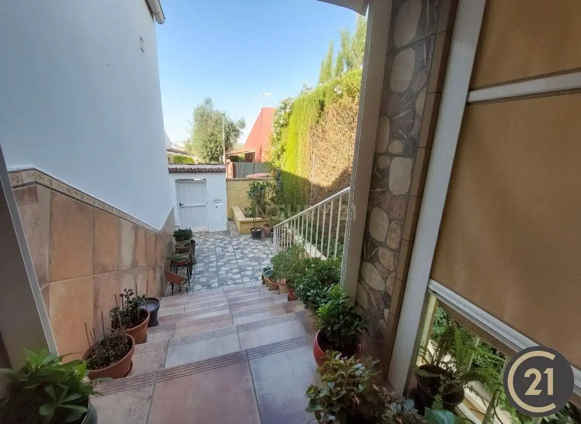 Jardí de Casa o xalet en venda en Espartinas amb Aire condicionat, Jardí privat i Traster