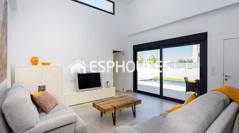 Villa adosada tipo quad de obra nueva con piscina privada en Daya Nueva, imatge 2