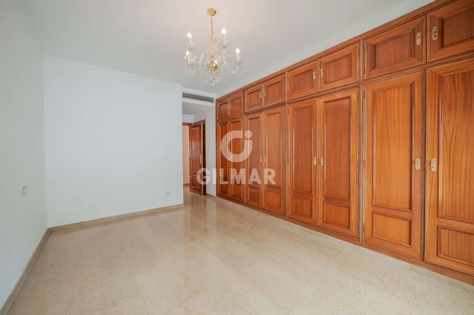 Habitación de Piso de alquiler en Sevilla con Calefacción y Balcón