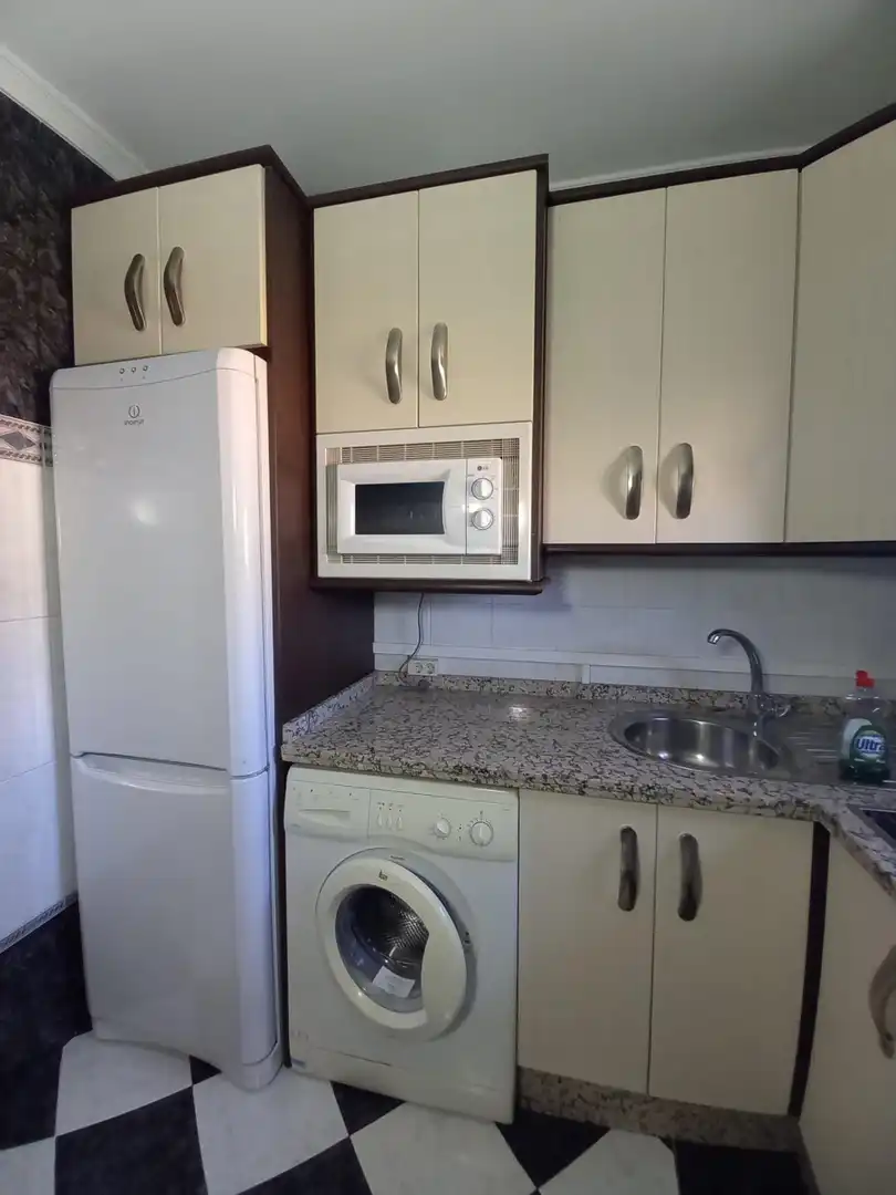 Cuina de Casa o xalet en venda en Córdoba amb Jardí privat, Terrassa i Moblat