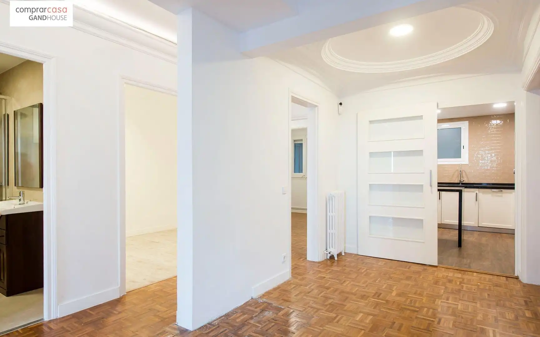 Piso en venta en Barcelona con Calefacción y Alarma
