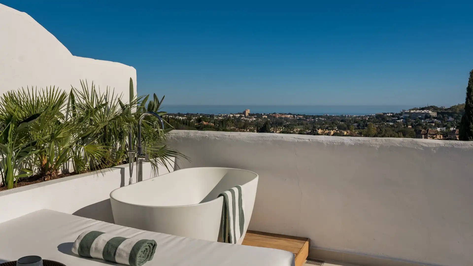 Terrace of Attic for sale in Marbella  with Air Conditioner, Terrace and Swimming Pool