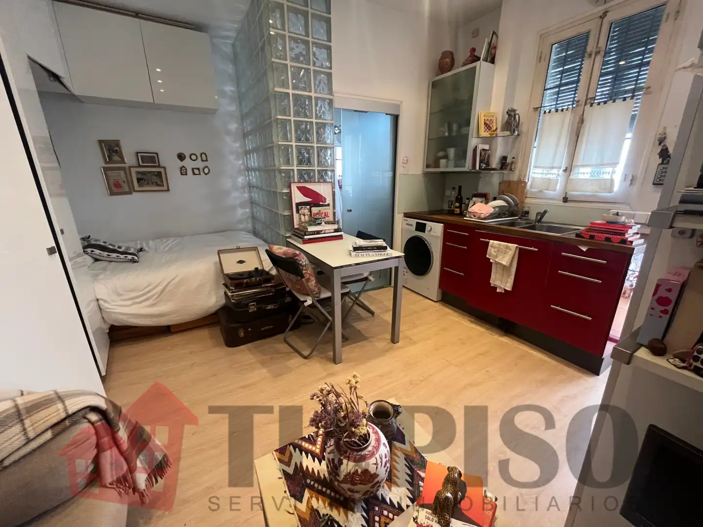 Cocina de Estudio en venta en Madrid con Calefacción y Amueblado