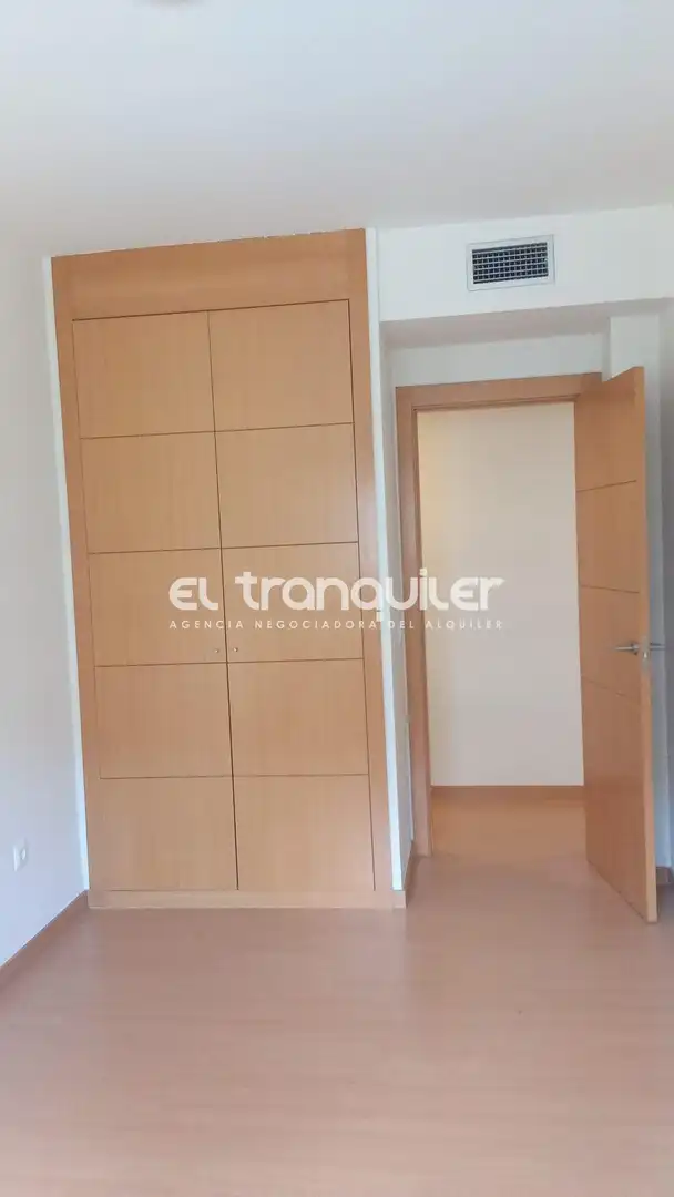 Habitación de Piso de alquiler en Leganés con Terraza, Trastero y Piscina