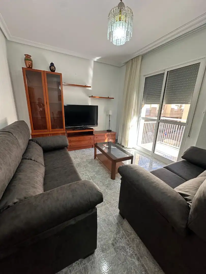 Piso con terraza en alquiler en Calle Vicente Aleixandre 8