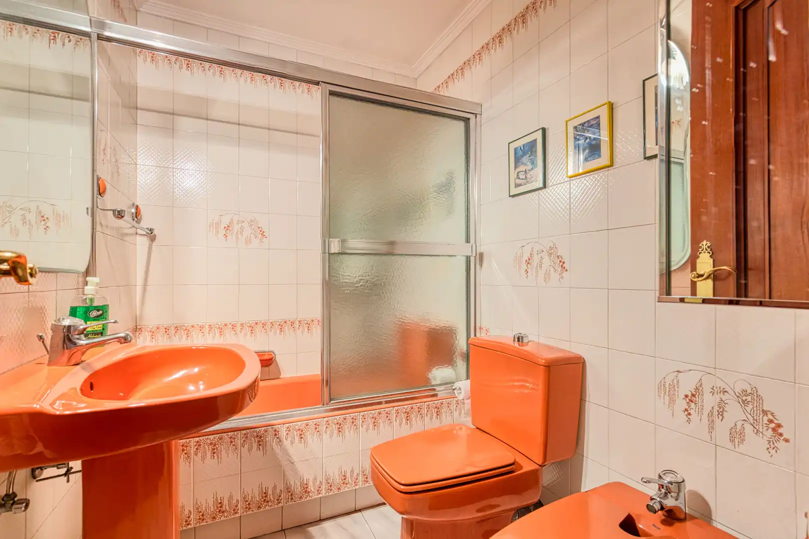 Bathroom of Flat for sale in Madrid  with Heating and Storage room