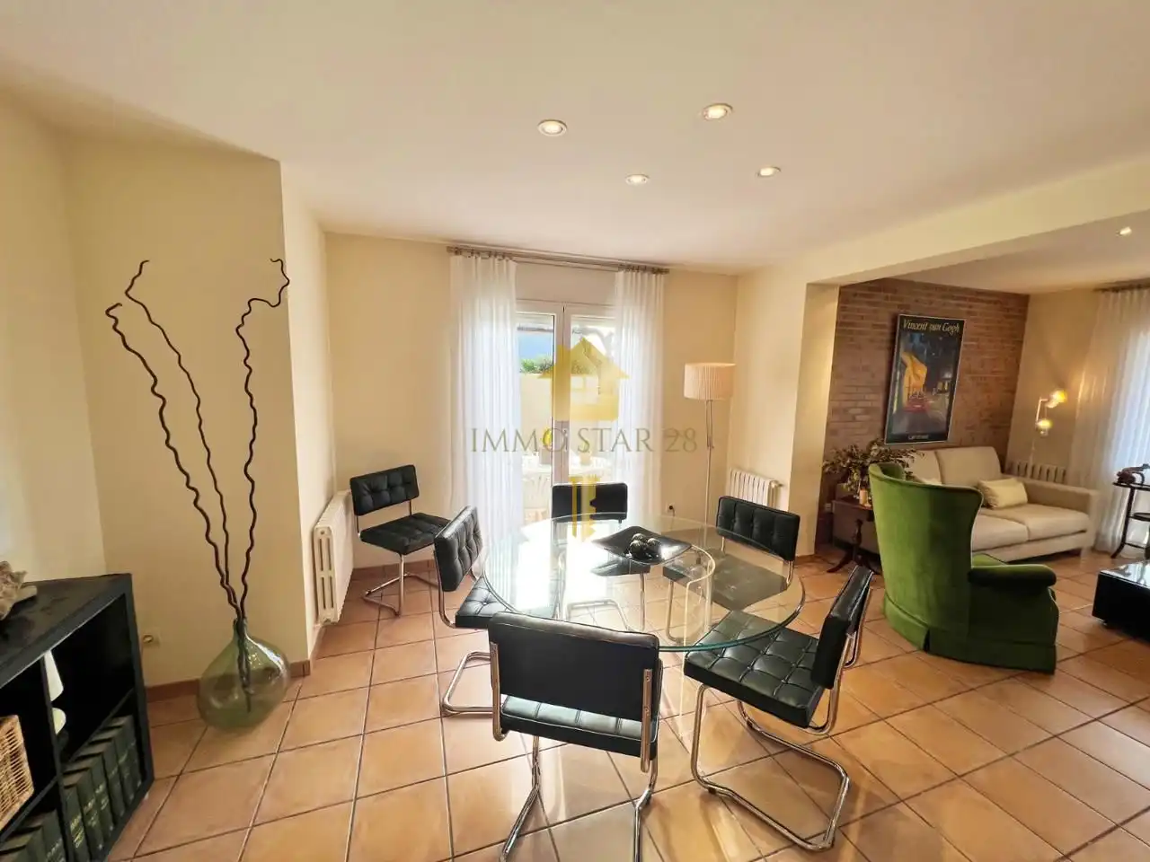 Menjador de Casa o xalet en venda en La Bisbal d'Empordà amb Aire condicionat, Jardí privat i Terrassa