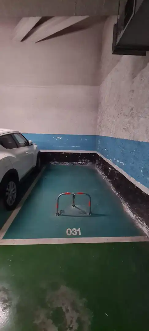 Swimming pool of Garage for sale in Castellar del Vallès