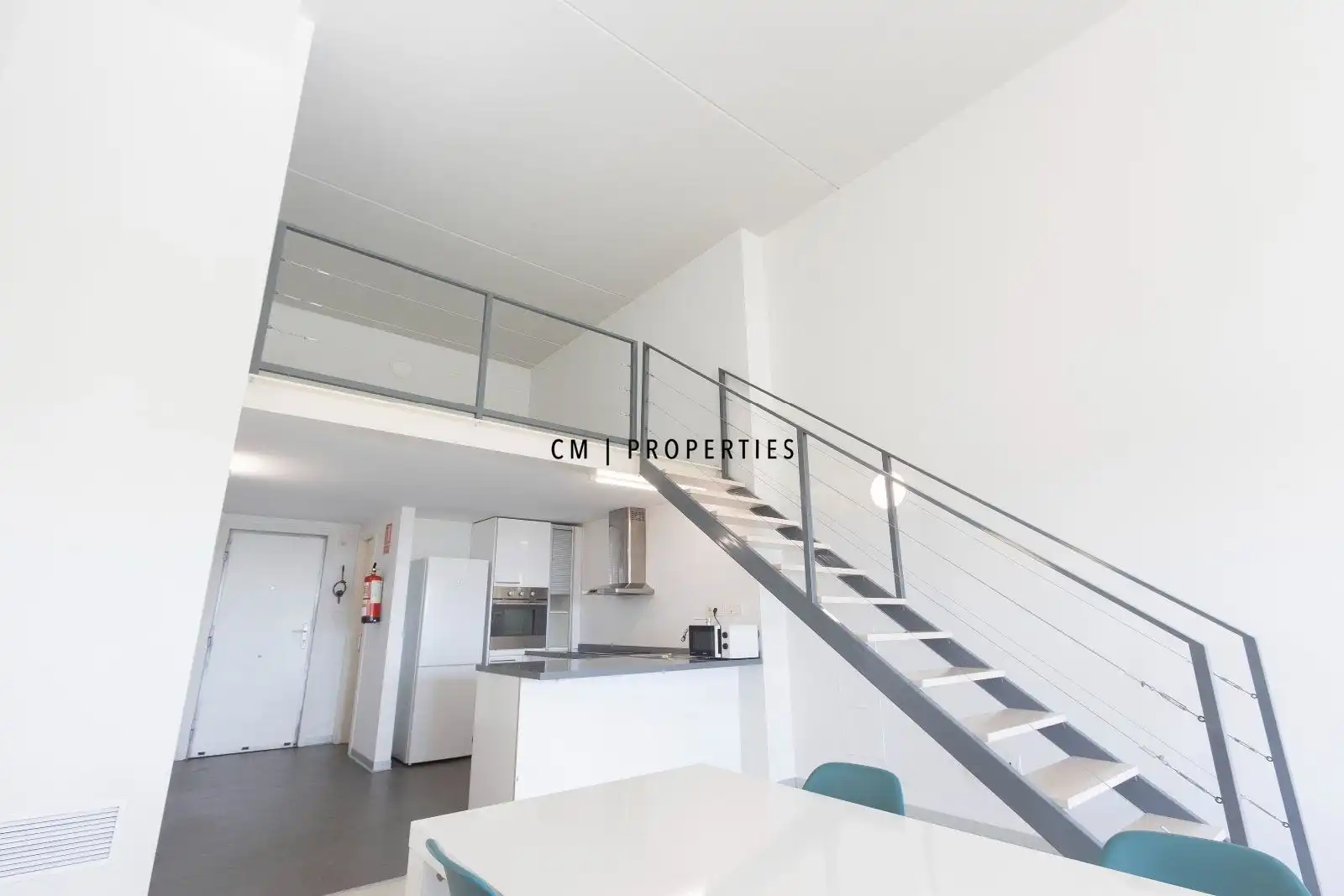Wohnung zur Miete in Xirivella mit Klimaanlage, Heizung und Terrasse