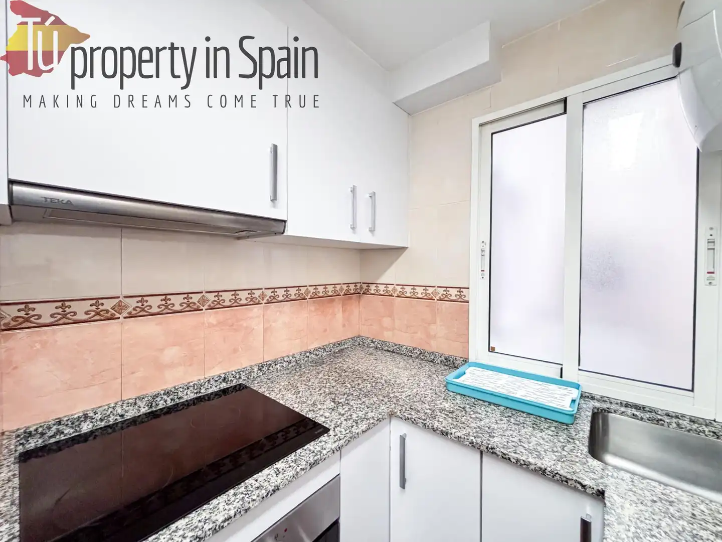 Kitchen of Flat for share in Alicante / Alacant  with Furnished