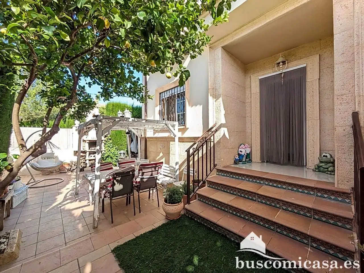 Terrassa de Casa o xalet en venda en Linares amb Aire condicionat, Calefacció i Jardí privat