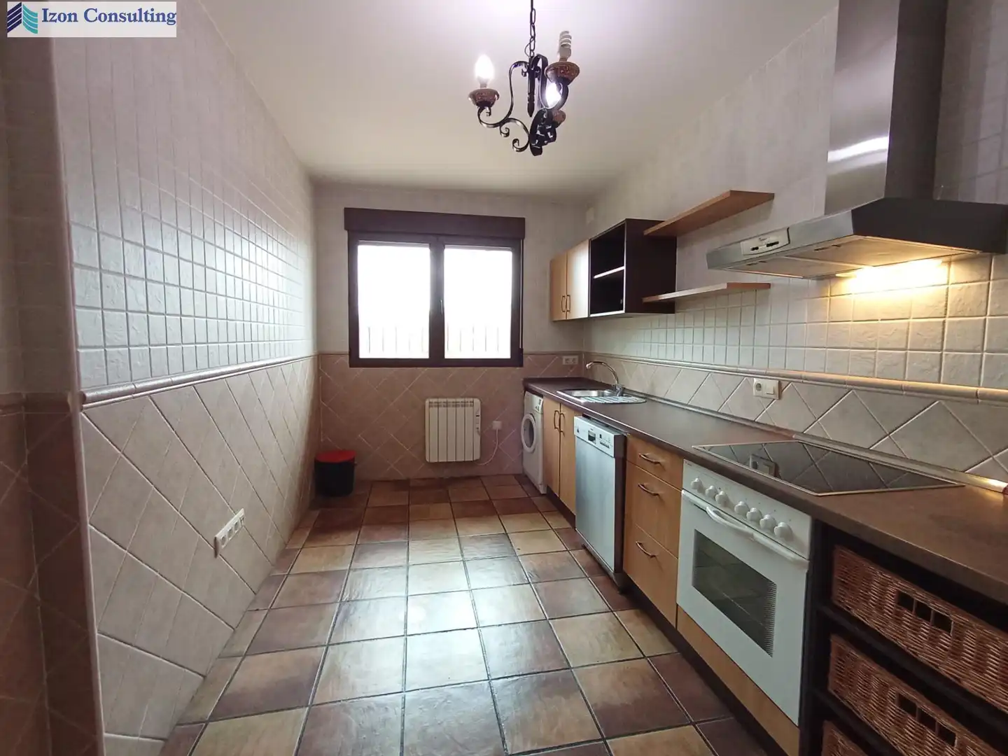 Cocina de Casa o chalet en venta en Robledo con Calefacción, Trastero y Amueblado