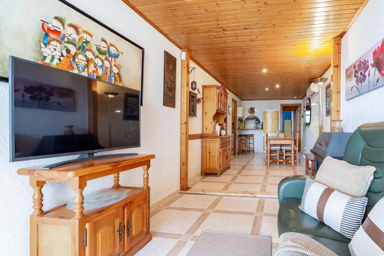 Sala d'estar de Apartament en venda en Salou amb Aire condicionat, Jardí privat i Terrassa