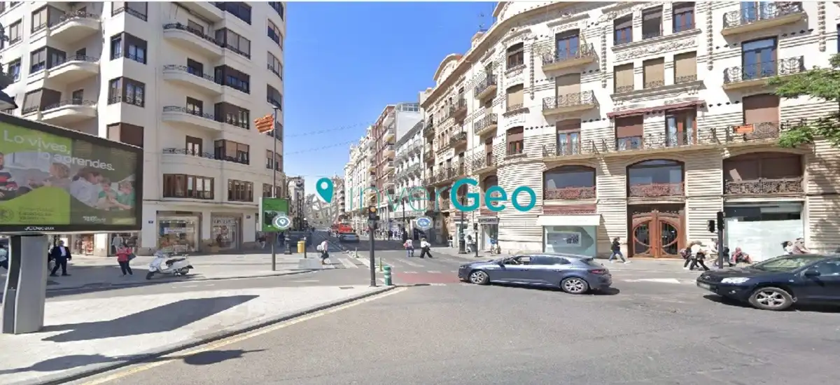 Vista exterior de Local en venta en Valencia con Aire acondicionado, Calefacción y Amueblado