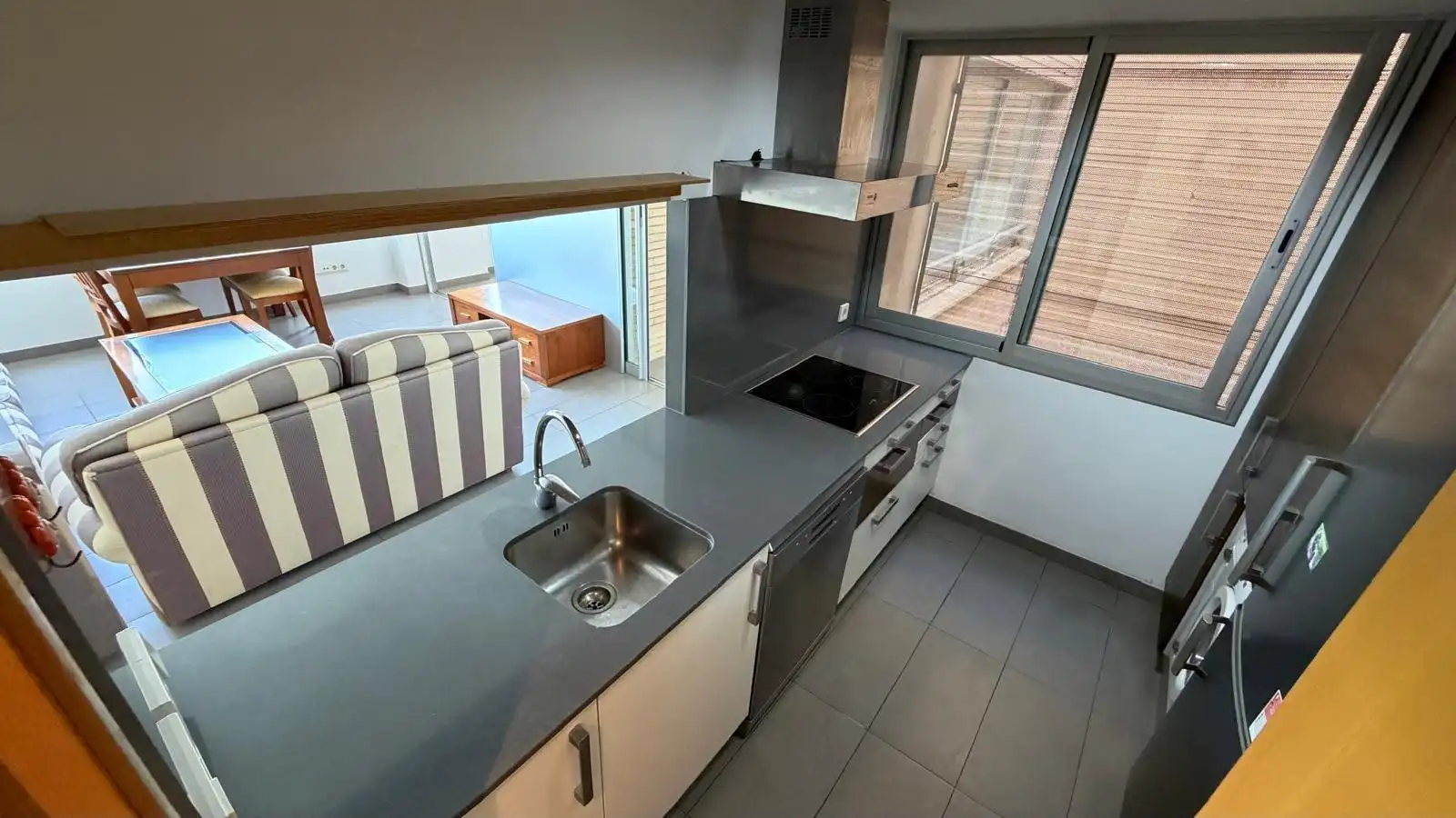 Cuina de Apartament en venda en Oropesa del Mar / Orpesa amb Aire condicionat, Jardí privat i Terrassa