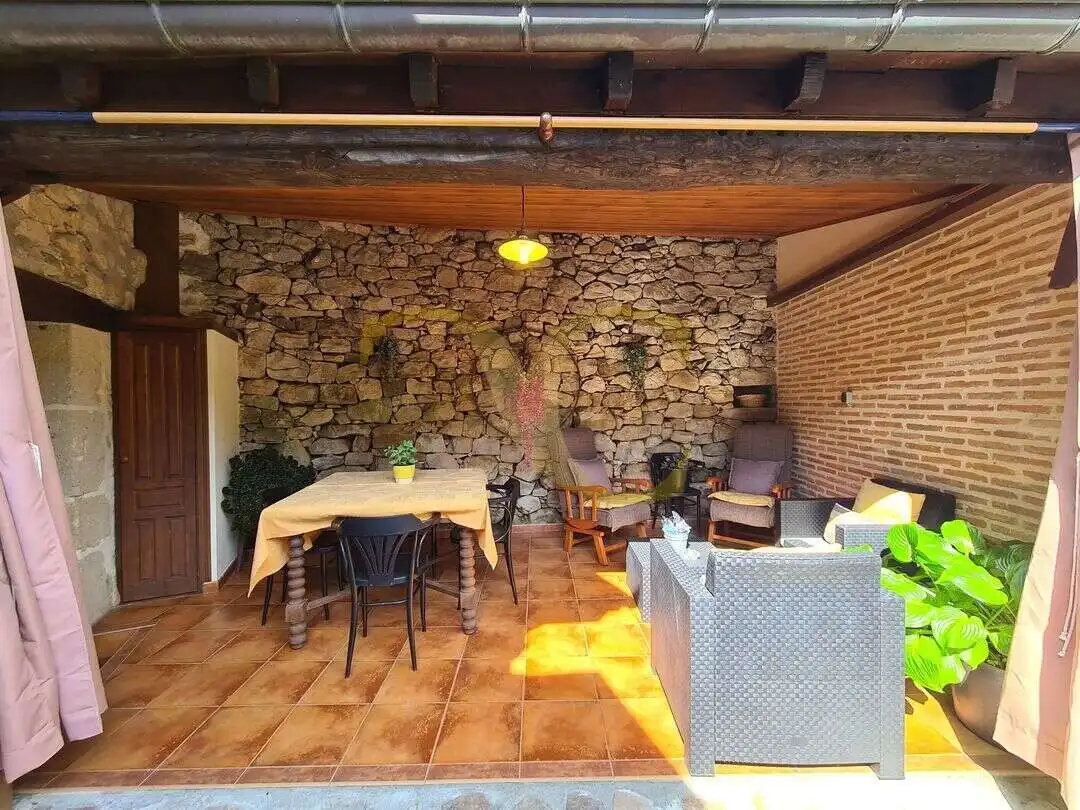 Terrassa de Casa o xalet en venda en Peñamellera Alta amb Calefacció, Jardí privat i Terrassa