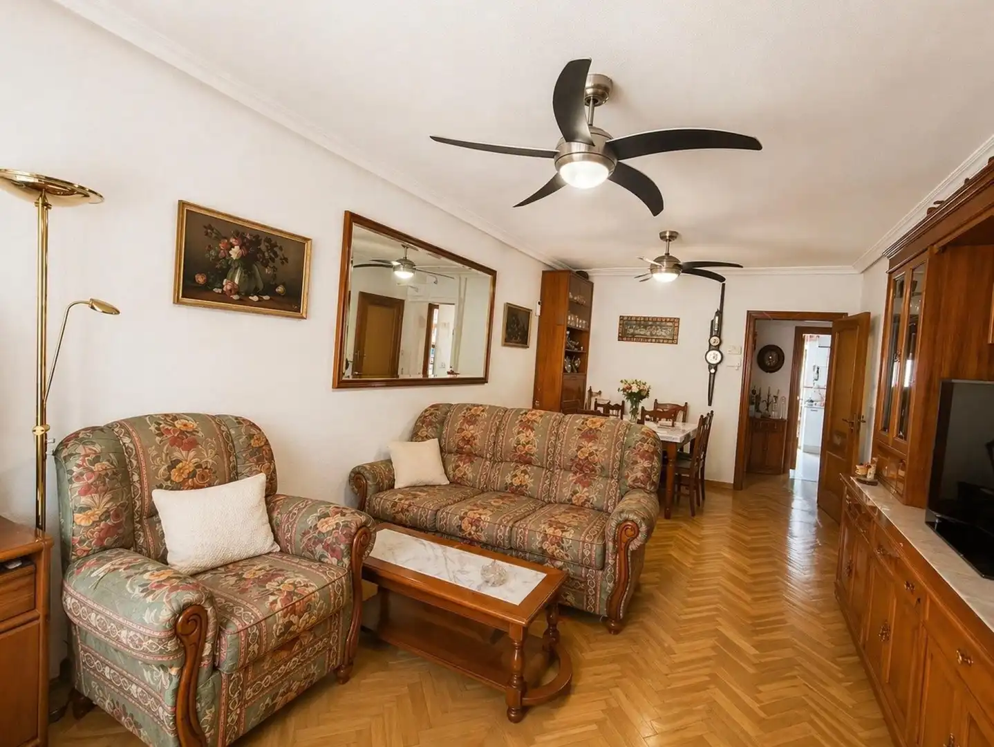 Sala d'estar de Pis en venda en Madrid amb Calefacció i Terrassa