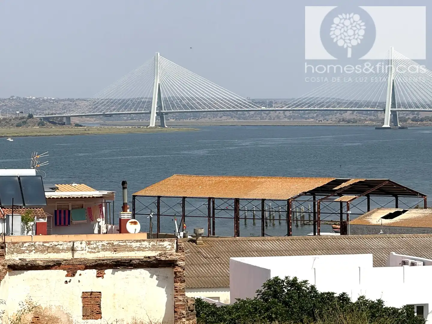 Wohnung zum Verkauf in Ayamonte mit Klimaanlage und Balkon