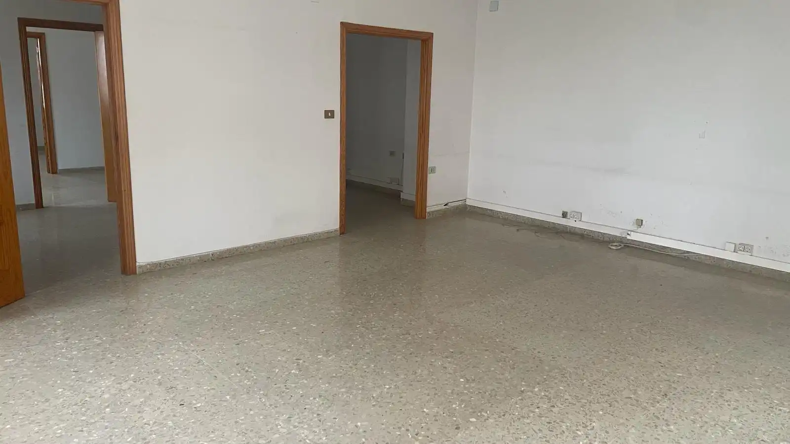 Office space for sale in Calle REINA MARIA CRISTINA, imagen 5