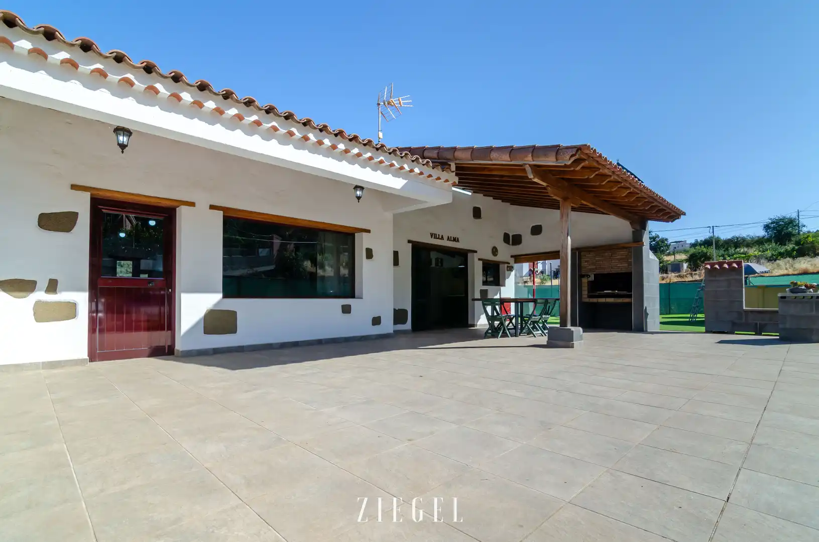 Casa amb terrassa en venda a Calle El Vincol, imagen 2