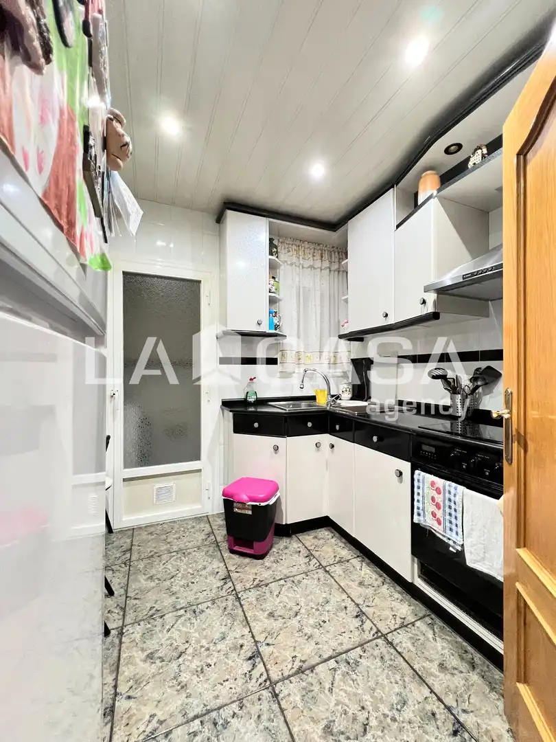Appartamento con terrazza in vendita a Carrer de Don Pelayo, imagen 12