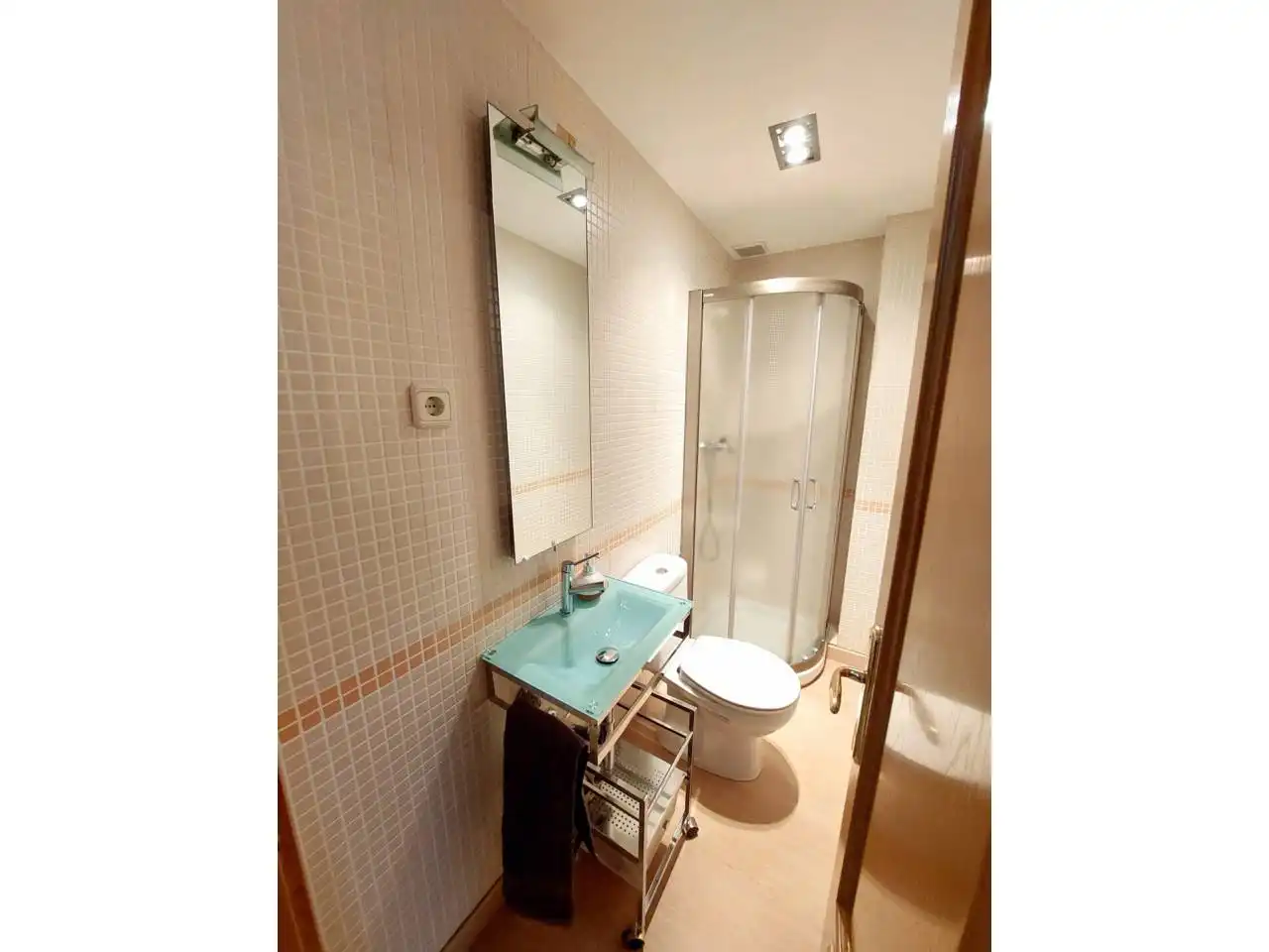 Baño de Casa adosada en venta en Fuenlabrada con Aire acondicionado, Calefacción y Piscina comunitaria