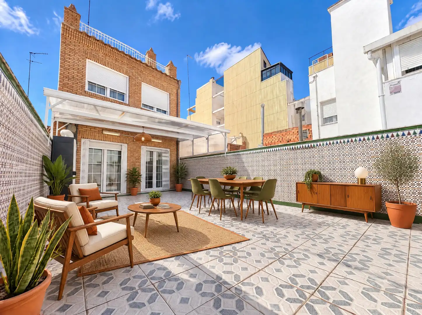 Casa a schiera con terrazza in vendita a Avinguda Gómez Ferrer Gómez Ferrer