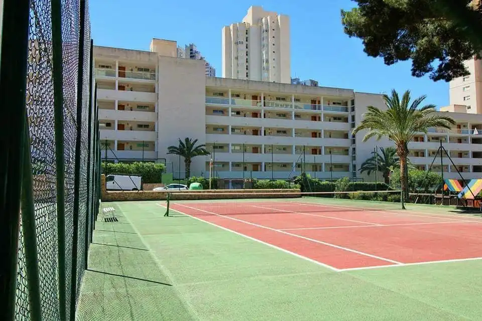 Parking de Apartamento en venta en Benidorm con Aire acondicionado, Calefacción y Jardín privado