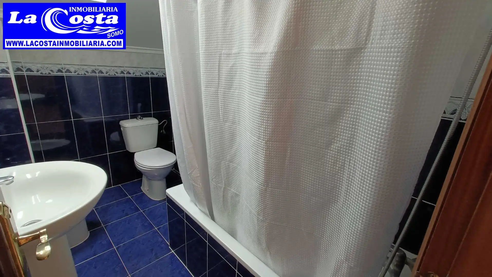 Bathroom of Attic for sale in Ribamontán al Mar  with Heating
