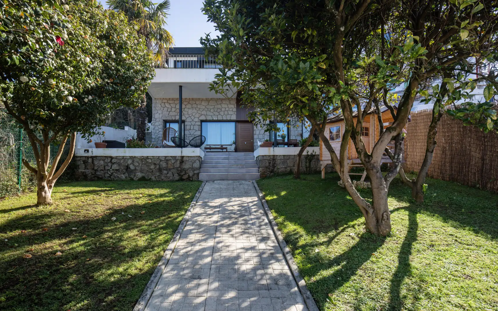House with garden for sale in Avenida Ernesto Che Guevara 80