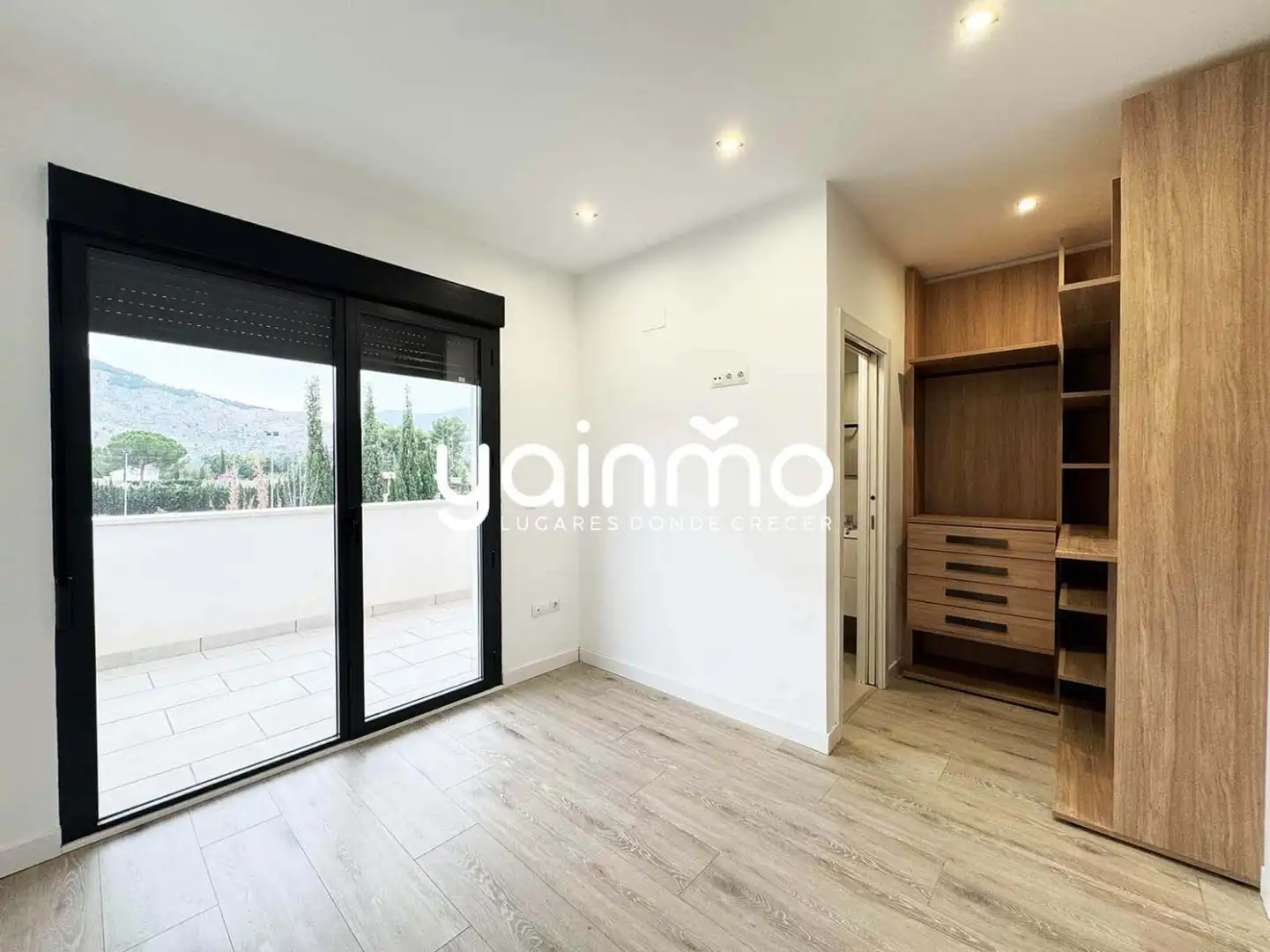Vista exterior de Piso en venta en La Guardia de Jaén con Aire acondicionado, Calefacción y Jardín privado