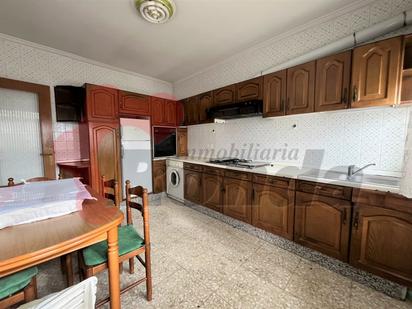 Kitchen of Flat for sale in Lugo Capital  with Heating